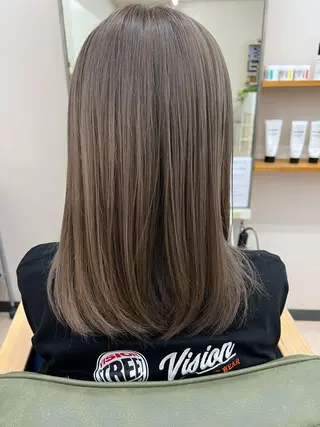 ロング カラー 石倉 真のヘアスタイル