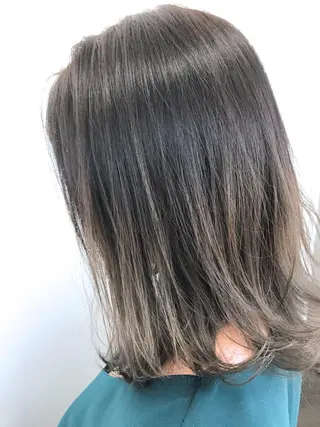ミディアム カラー トレンドパーマ 加藤菜月のヘアスタイル