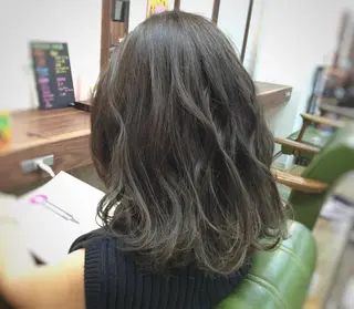 ミディアム セミロング カラー たまプラーザ駅 YAMATOのヘアスタイル