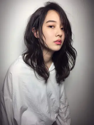 ミディアム カラー ヘアアレンジ 岩崎 克秀のヘアスタイル