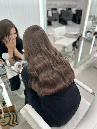 ロング タマシロカリン 艶カラー/レイヤーのヘアスタイル