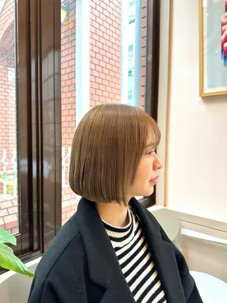 カラー 芝智也／ ブリーチカラーのヘアスタイル