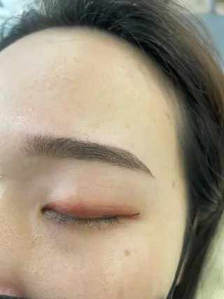 アイブロウ ＆Eyedeal. グェンのマツエク・マツパデザイン