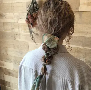 ロング カラー ヘアアレンジ 🌼 アユカのヘアスタイル