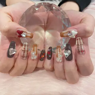 ネイル リスブラン 🎀MIKAのネイルデザイン