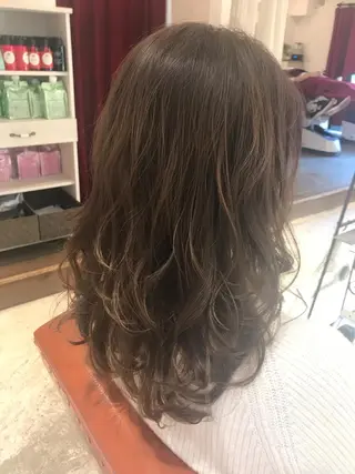 セミロング カラー パーマ ご新規様限定 透明感カラーKANAのヘアスタイル