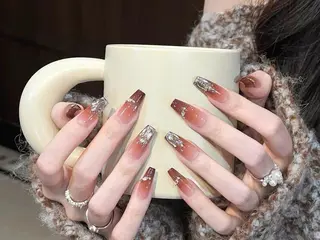 ネイル Luna ✨のネイルデザイン