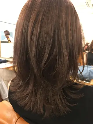 ミディアム カラー 武田 英里子のヘアスタイル