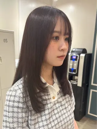 ロング 岡田 はるのヘアスタイル