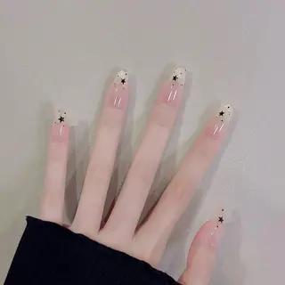 ネイル Blingg NailStudioのネイルデザイン