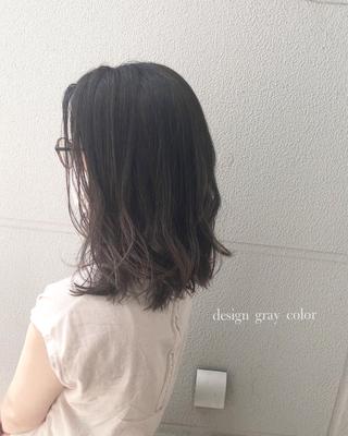 ミディアム 岸川 恭子のヘアスタイル