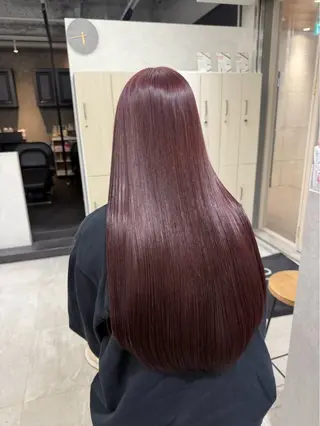 ロング カラー TLUUS／大阪梅田 山本至佑のヘアスタイル