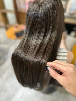 ロング カラー 福西晃希 【艶髪・髪質改善】のヘアスタイル