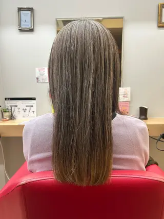 ロング 平野 佑有のヘアスタイル