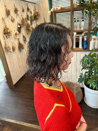 ミディアム パーマ 早坂 さくらのヘアスタイル