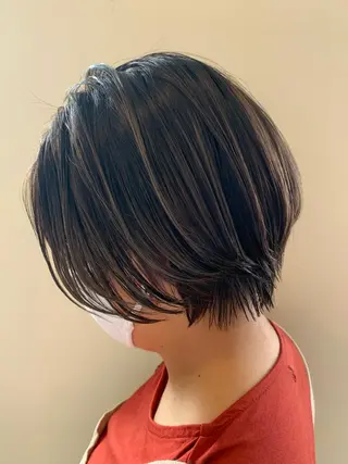 ショート 柔らかな縮毛矯正 透明感カラー💫のヘアスタイル