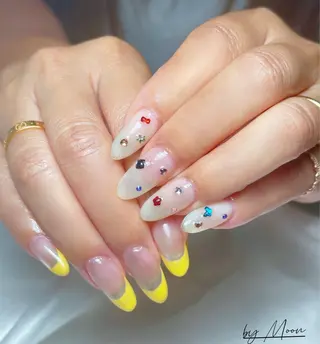 ネイル Moon Nailsのネイルデザイン