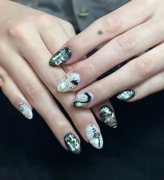 ネイル Iconic Nailのネイルデザイン