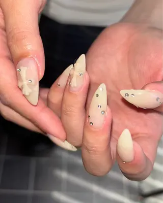 ネイル 🪐富島彩夏 /海外nail🪐のネイルデザイン