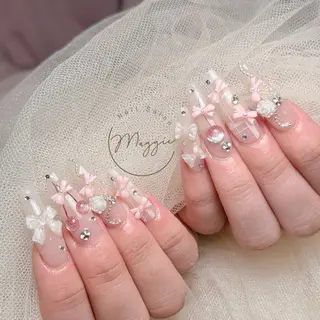 ネイル Maggie Nail🦩のネイルデザイン