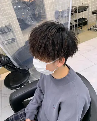 ショート カラー パーマ メンズ メンズパーマ特化 TAIGAのヘアスタイル