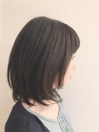 ミディアム 安藤 沙妃のヘアスタイル