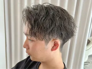 ショート センターパート 韓国ヘア・綾也のヘアスタイル