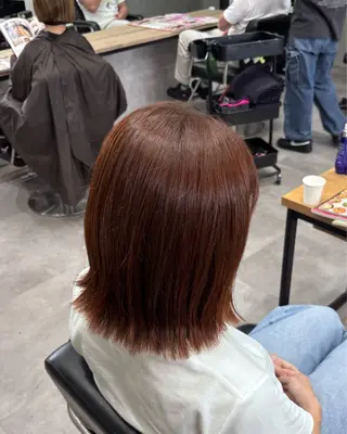 ミディアム カラー 片平 帆香のヘアスタイル