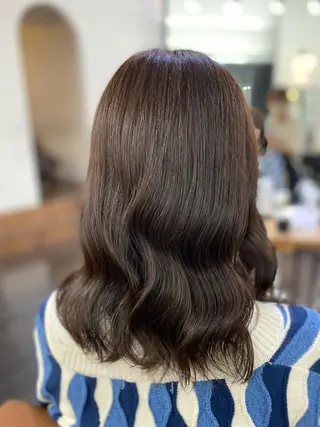 ロング 透明感カラー栄 みゆのヘアスタイル