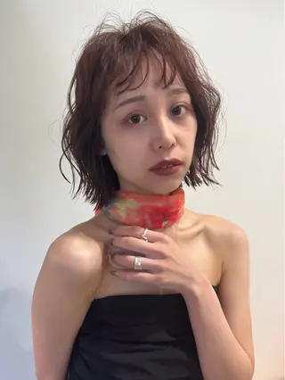 ショート 切りっぱなしボブ レイヤー/縮毛矯正のヘアスタイル