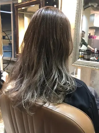 ロング カラー パーマ ヘアアレンジ マツエク・マツパ サロンドミルク 原宿のヘアスタイル