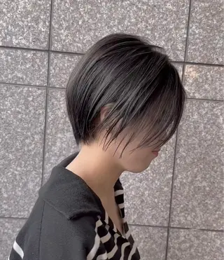 ショート 生島 実咲のヘアスタイル
