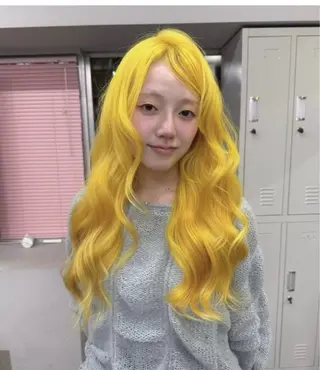 ロング カラー ヘアアレンジ ハッシュカット🩶 レイヤー/ハイトーンのヘアスタイル