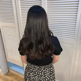 カラー 天野 利咲のヘアスタイル