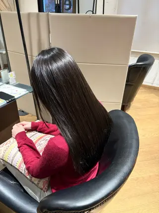 ロング カラー 荒川 匠磨のヘアスタイル