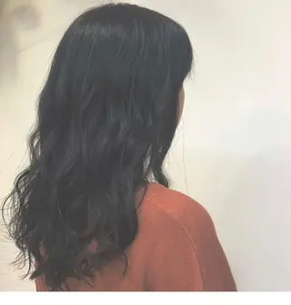 ロング カラー マルヤマ リナの眉毛・アイブロウイメージ