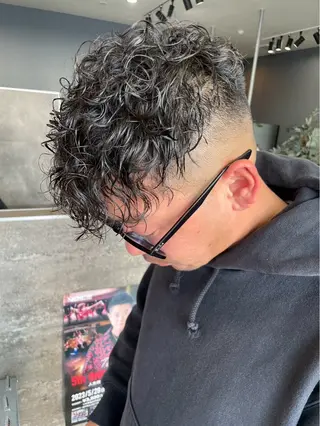 パーマ メンズ ✂︎GLITTER ✂︎Yuu✂︎のヘアスタイル