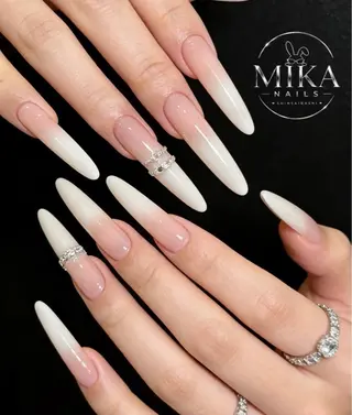 ネイル Rina Mika Nailsのネイルデザイン