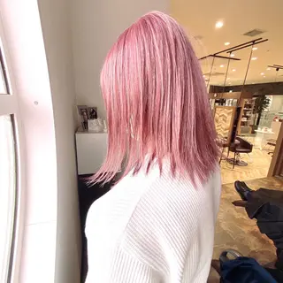 ミディアム NAKAHARA TSUKUSHIのヘアスタイル