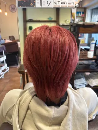 ショート カラー つばた みゆ🦋のヘアスタイル