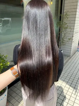 カラー Misaki / 艶カラーのヘアスタイル