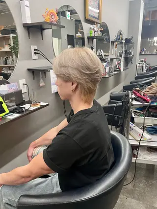 カラー メンズ 🌹ミラクル美容師 🌹✨クッポ✨のヘアスタイル