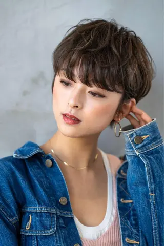 ショート カラー 🉐レイヤー/塩見 弘樹🉐渋谷のヘアスタイル