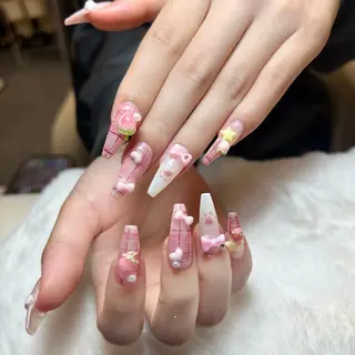 ネイル ANH NAIL ゴテゴテ専門店💎のネイルデザイン