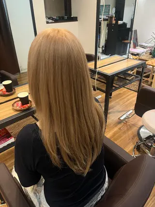 ロング カラー 新倉 あかねのヘアスタイル