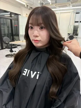 ロング vivie Madokaのヘアスタイル