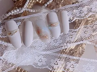 ネイル KARI ネイルサロンのネイルデザイン