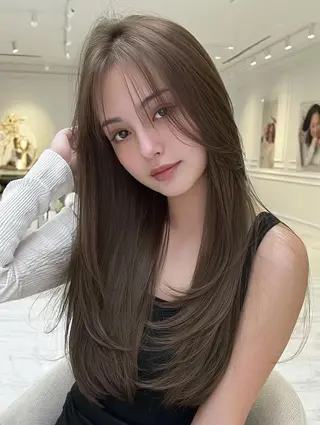 ロング 砂澤 瞳のヘアスタイル