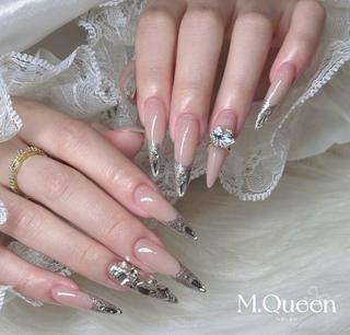 ネイル M.Queenネイル サロン天神今泉店のネイルデザイン