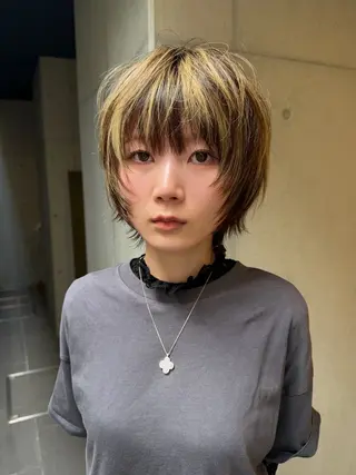 ショート 似合わせレイヤー/ ウルフ/山本祐輔のヘアスタイル